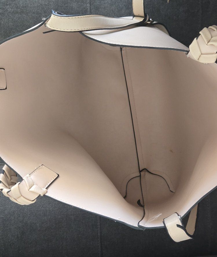 Main image 5
