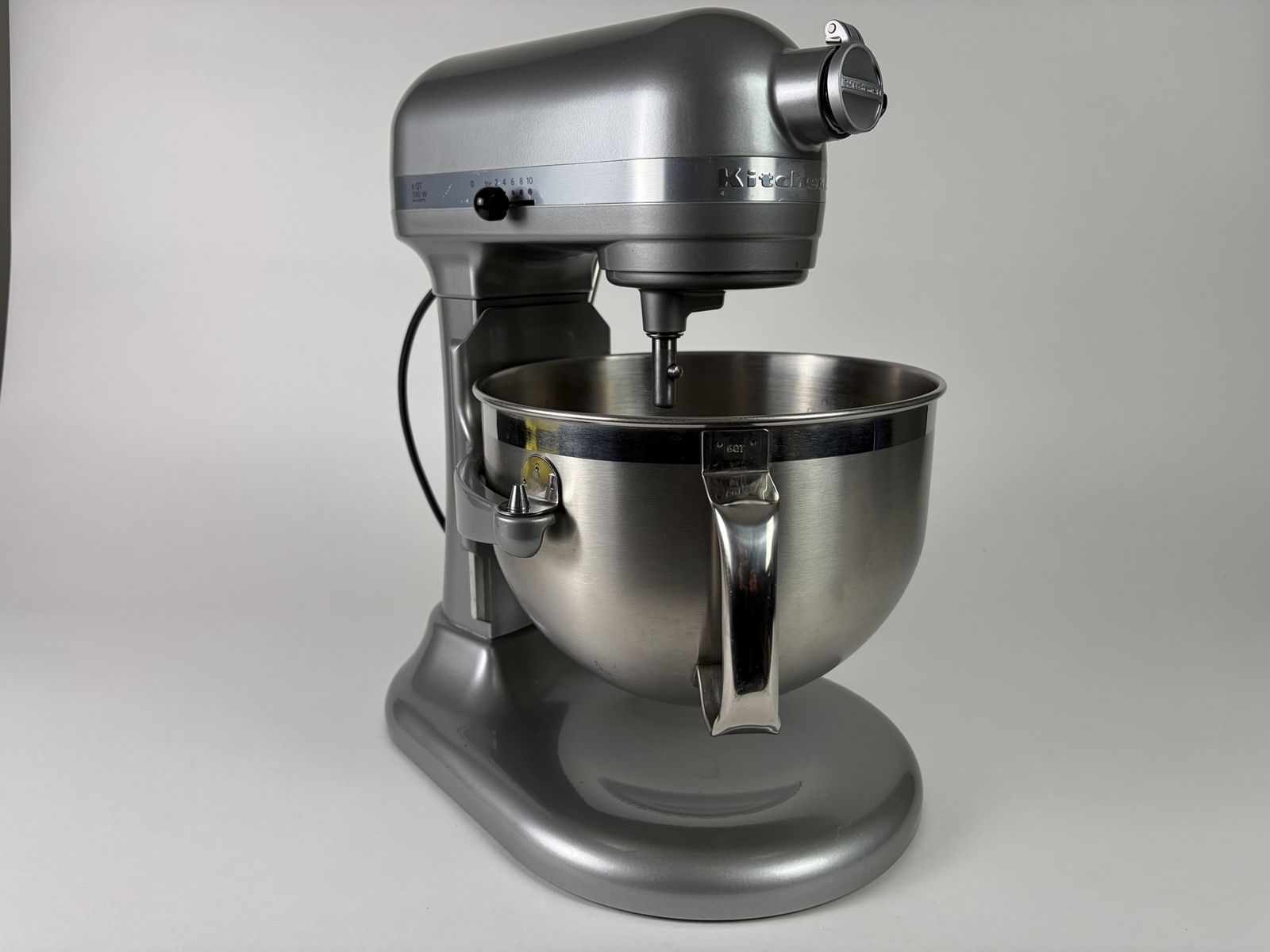 KitchenAid Professional 6 Qt Stand Mixer w/ Attach