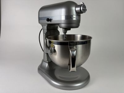KitchenAid Professional 6 Qt Stand Mixer w/ Attach