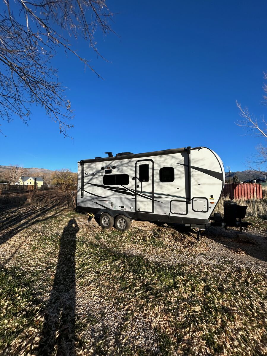 2021 FLAGSTAFF MICROLITE 21DS