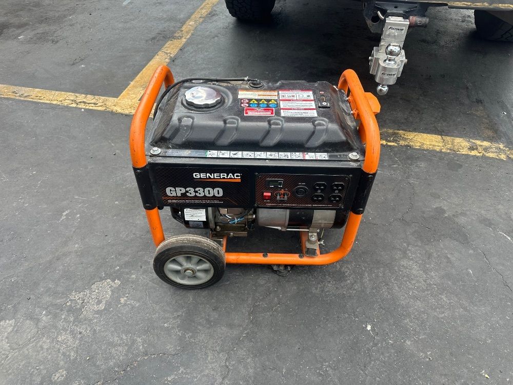 GENERAC 3300 WATT GENERATOR