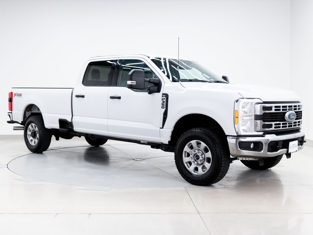 2023 Ford F-350 XLT