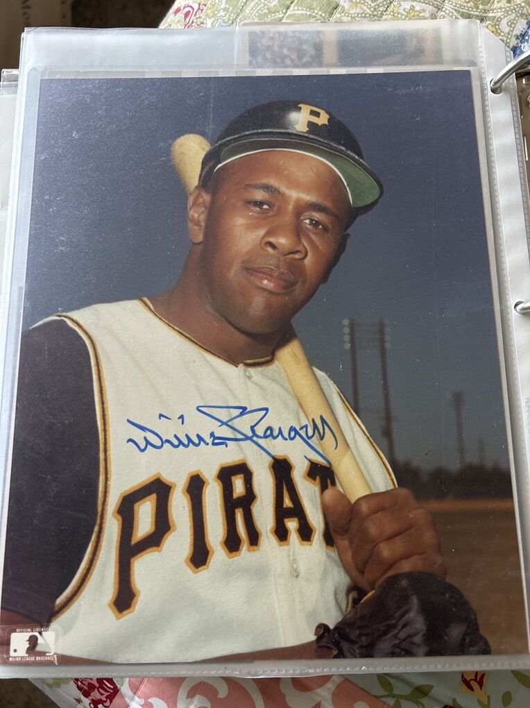 Willie Stargell Pittsburgh Autograph 8x10 Photo