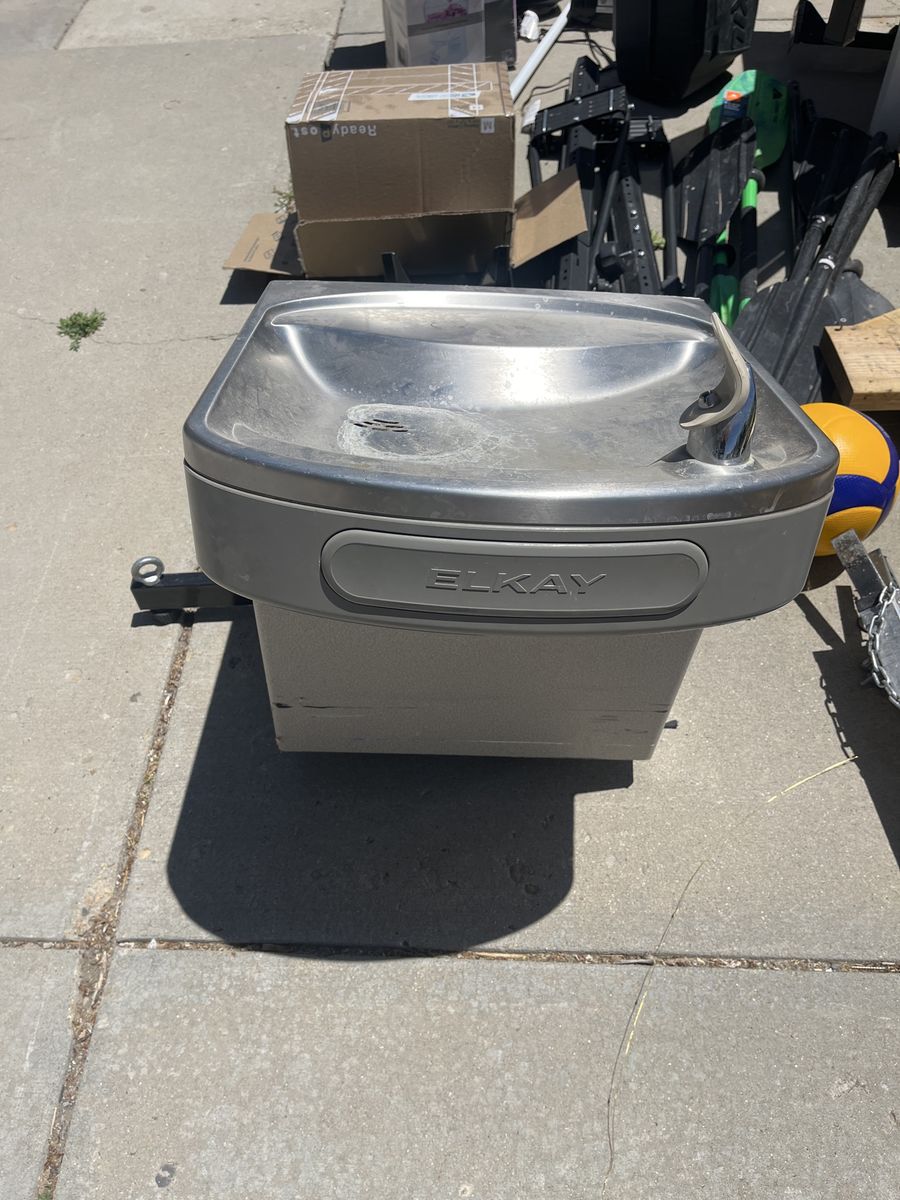 Ella you drinking fountain