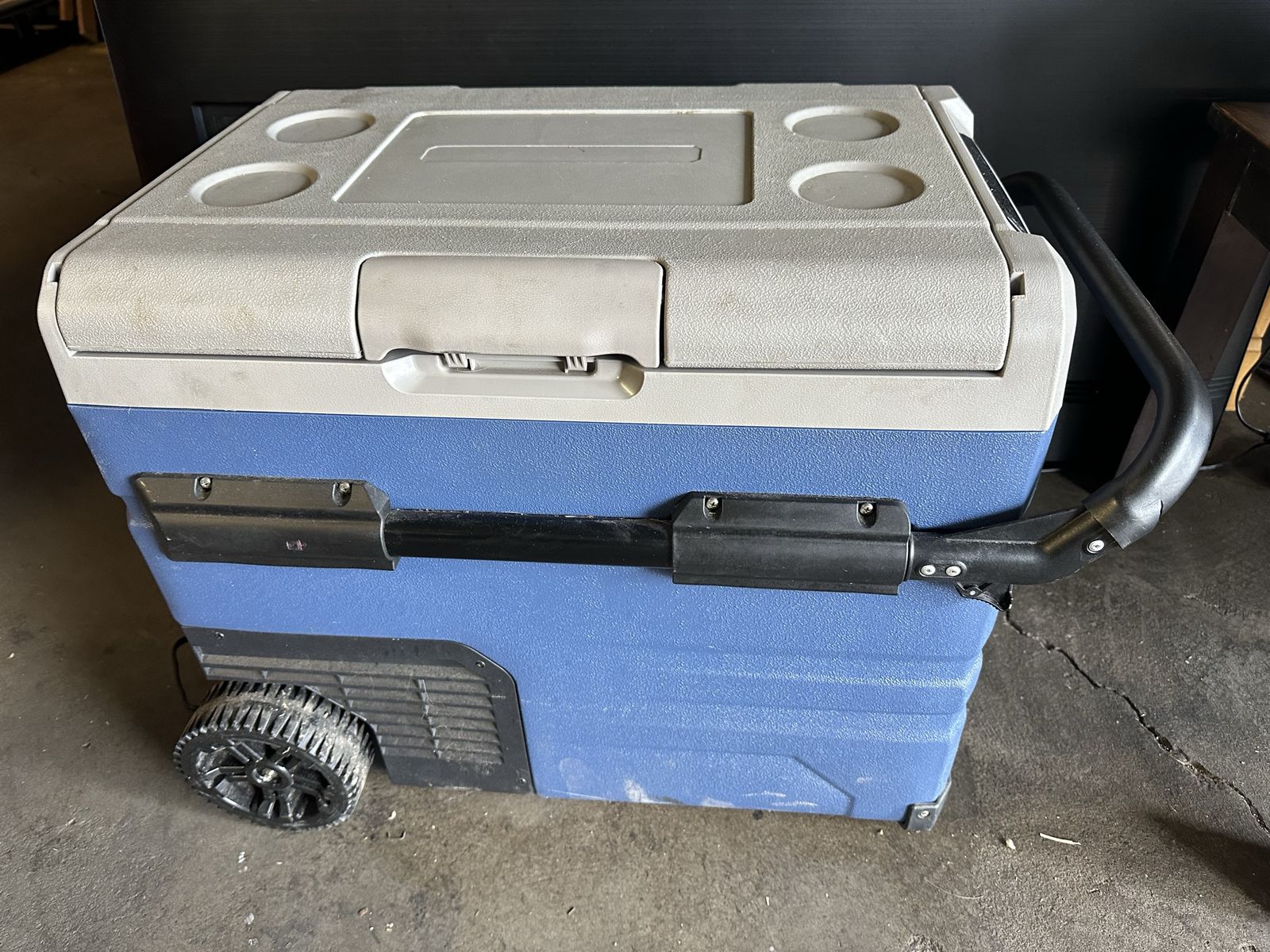 Joe Outback Electric Cooler