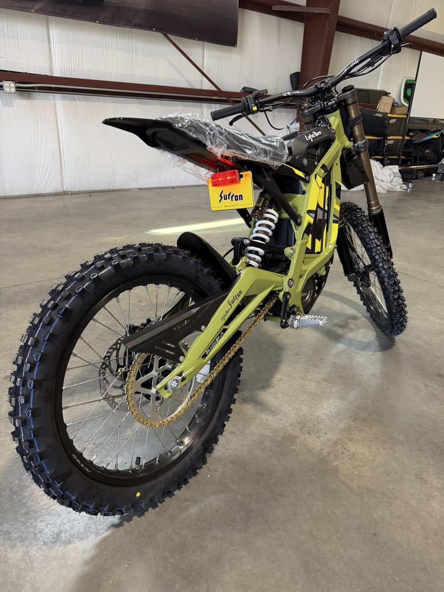 Black or green brand new surron lite bee x