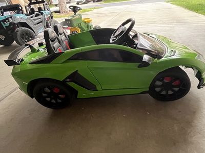 12V Kids Ride on Car