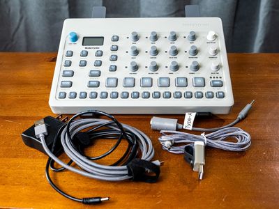 Elektron model:cycles groovebox w/cables and myVolts USB power source