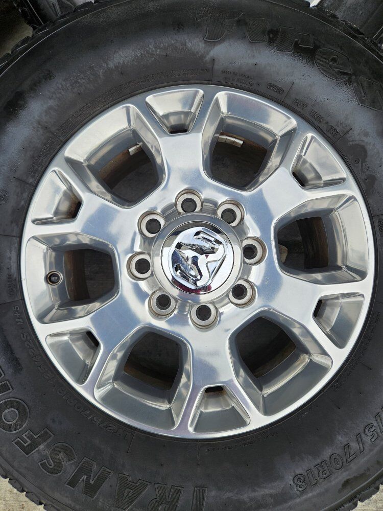 dodge ram 3500 take off 8x6.5 18 inch set