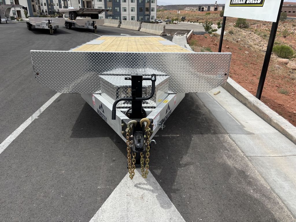 Main image 6