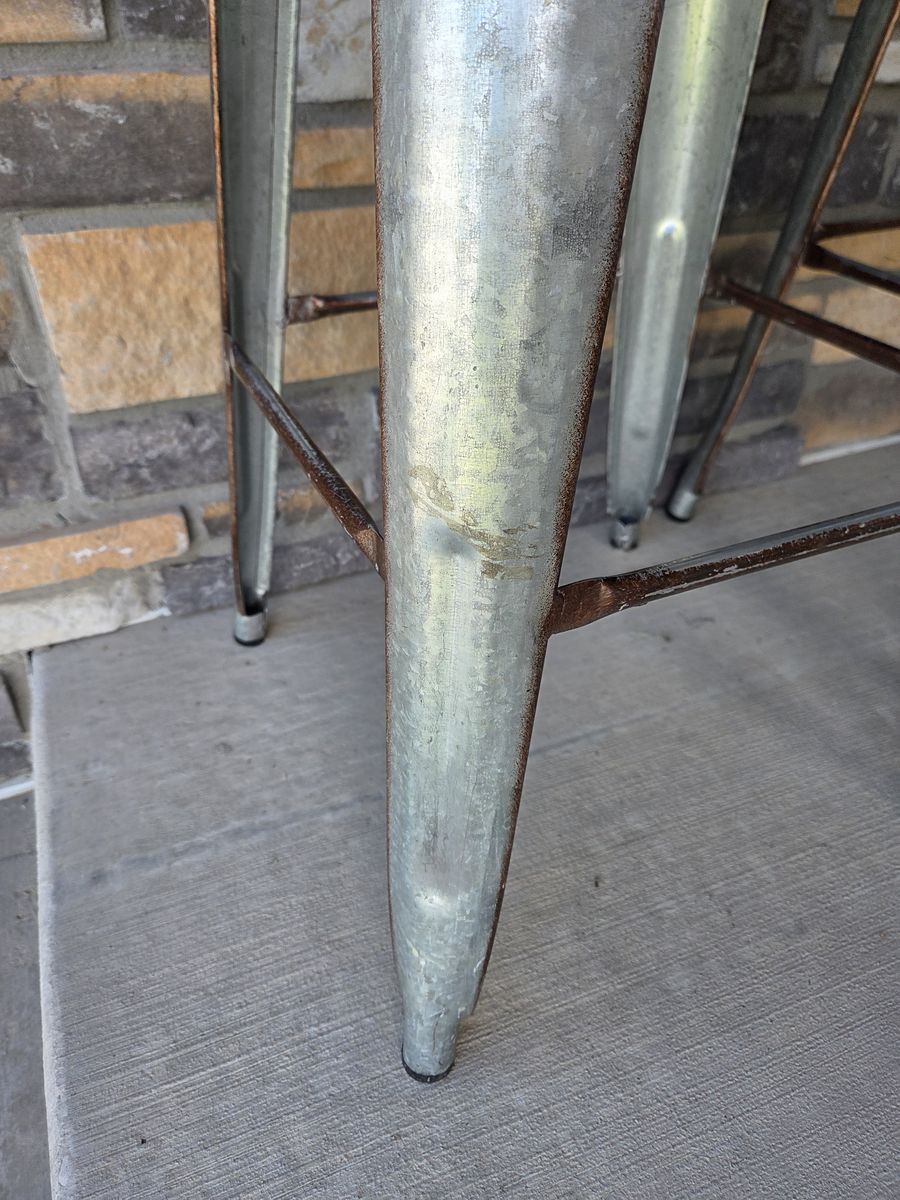 Main image 6