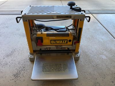 12-1/2" DeWalt Heavy Duty Portable Thickness Planer