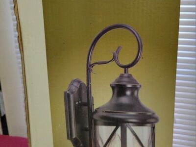 Outdoor Wall Lantern