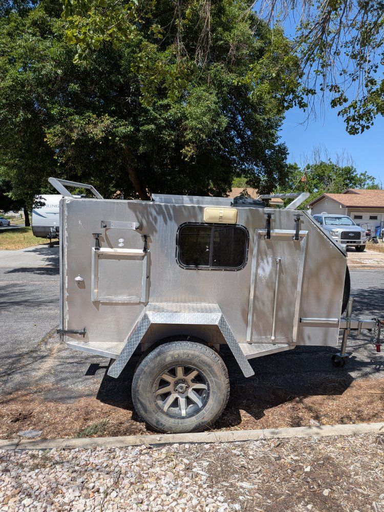 Over Landing Trailer