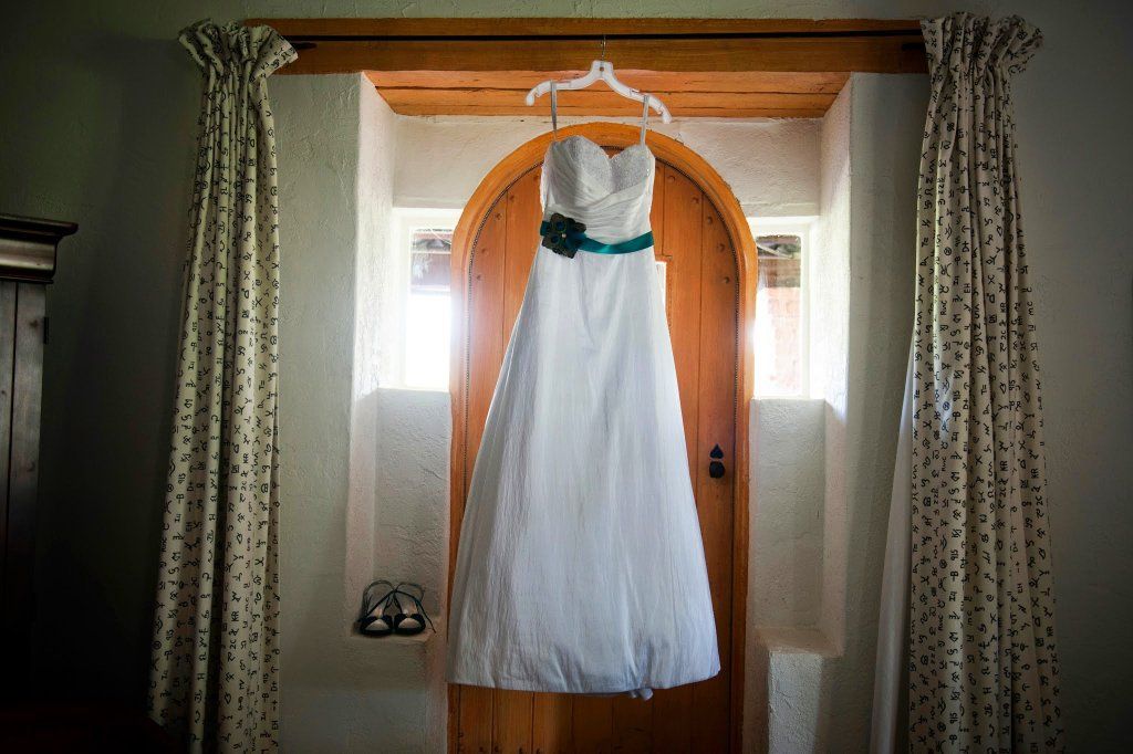 David's Bridal Size 8 Shantung Taffeta Ball Gown Wedding Dress with Pockets & Beaded Bodice