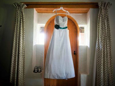 David's Bridal Size 8 Shantung Taffeta Ball Gown Wedding Dress with Pockets & Beaded Bodice
