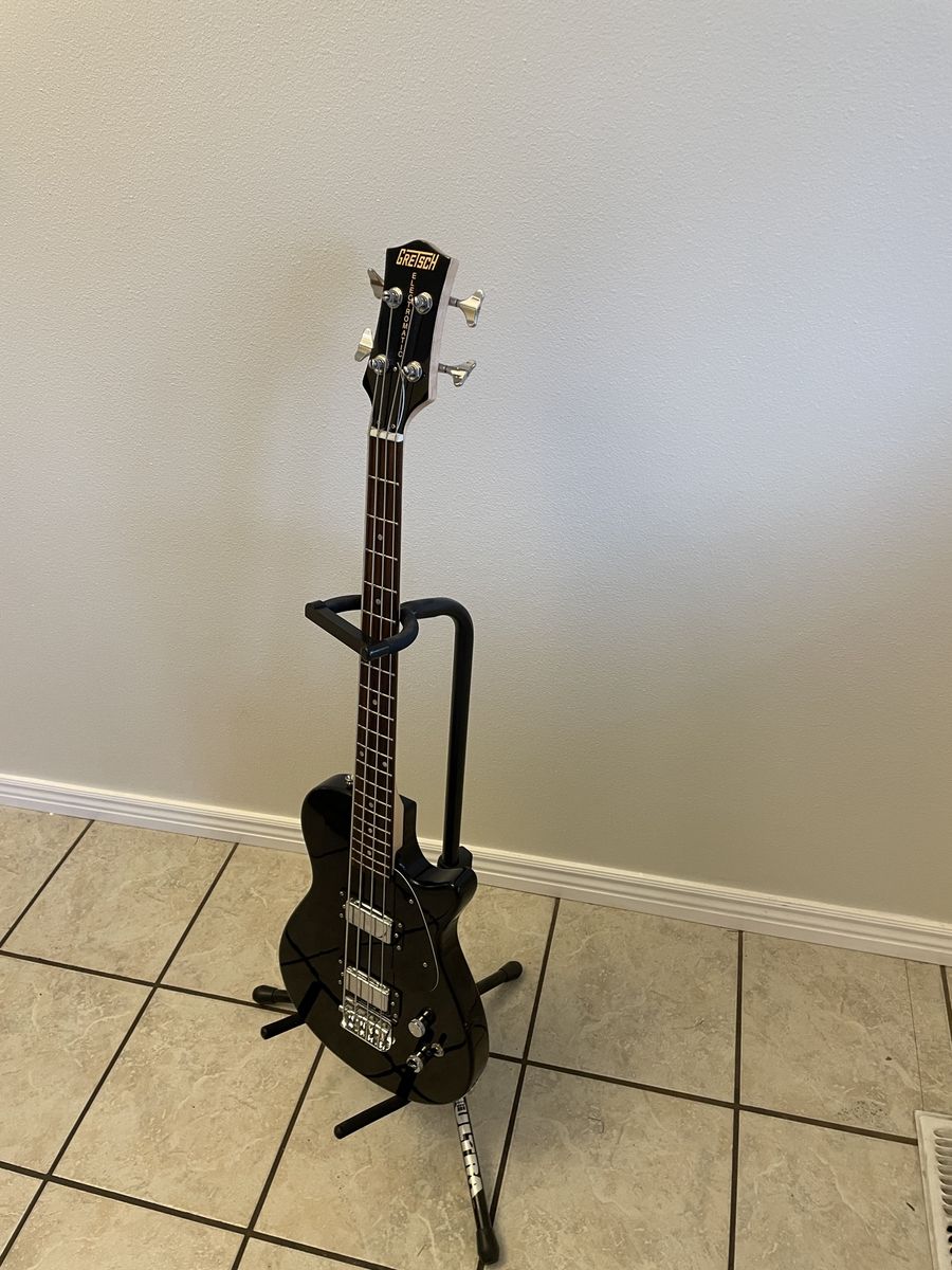 Gretsch bass guitar in great condition