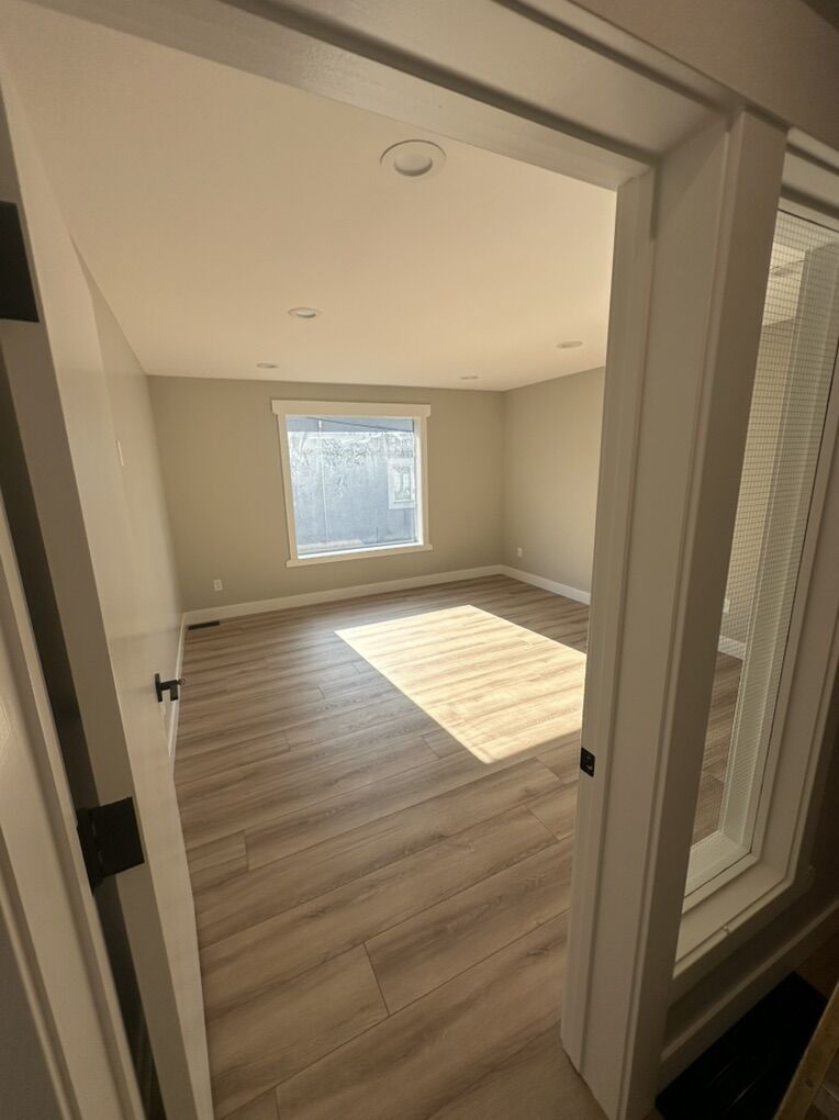 Large Medical Office Room For Rent