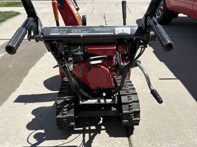 Honda HS928 Tracked Snow Blower - Works Great! Ready for Winter