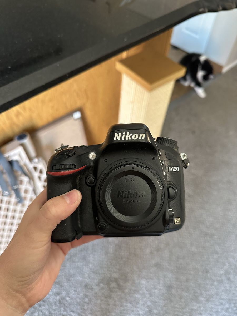 Nikon D600 DSLR Camera Body