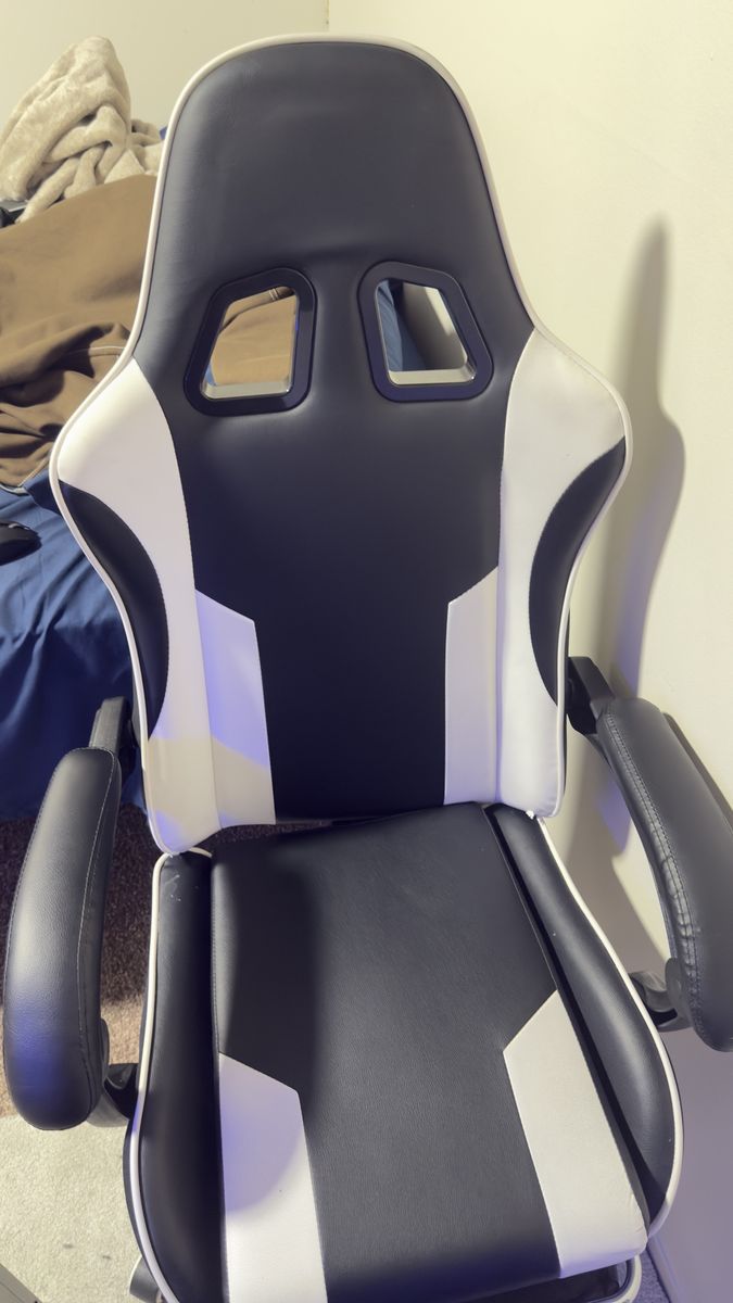 Gaming chair