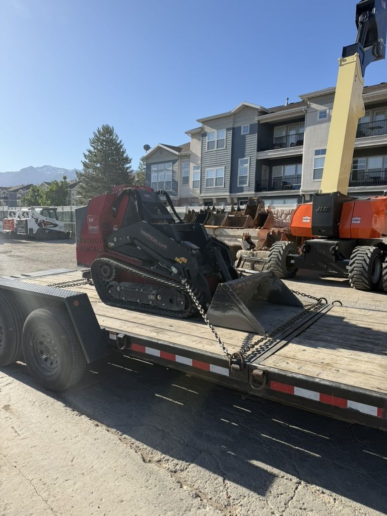 Mini Track Ride On Skid Steer Dingo - 1000 Pound Lifting Capacity