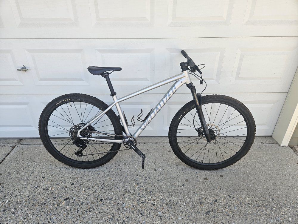2022 Specialized Rockhopper Large Mountain Bike - Silver, RockShox Fork, SRAM Eagle Drivetrain