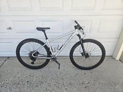 2022 Specialized Rockhopper Large Mountain Bike - Silver, RockShox Fork, SRAM Eagle Drivetrain