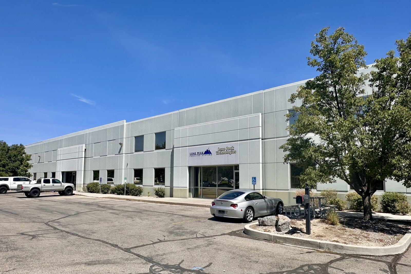 RARE MID-SIZED SLC INDUSTRIAL CONDO FOR SALE