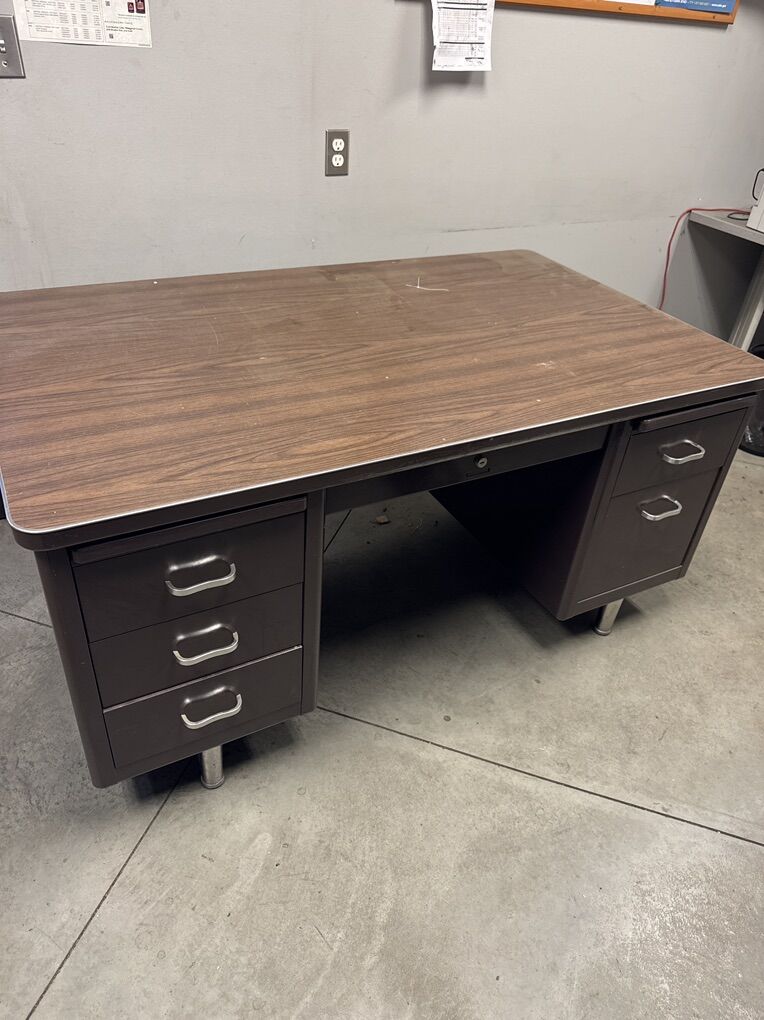 1960 Vintage Holga Metal Tanker Desk