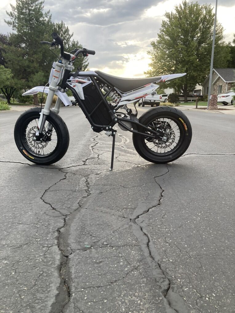 GPX E-Moto 60V Kids Moto