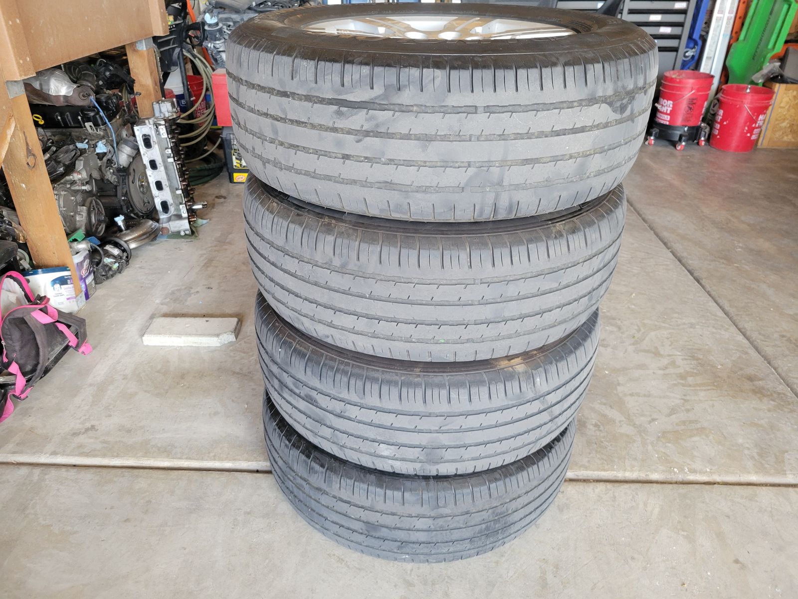 Main image 3