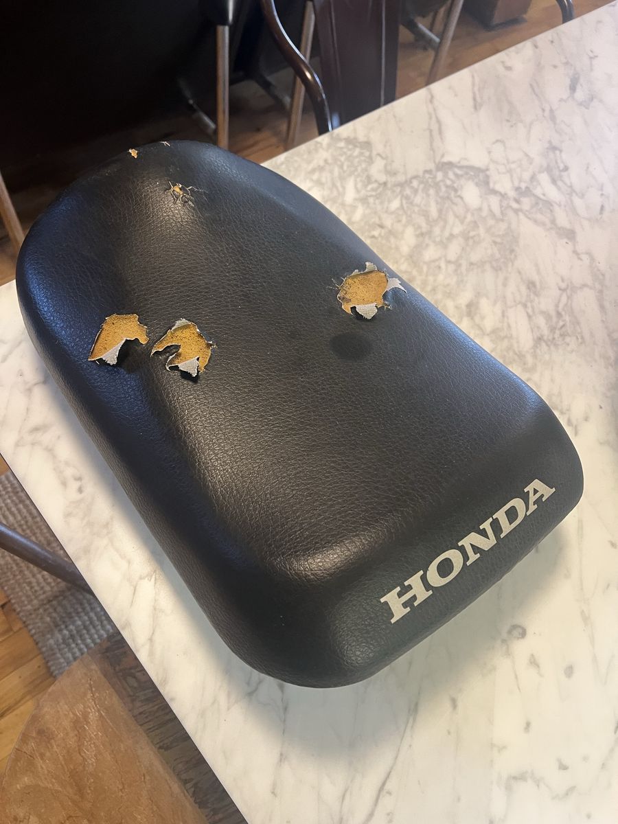 2008 Honda Ruckus Seat