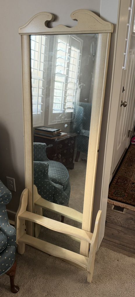 Free Standing Mirror