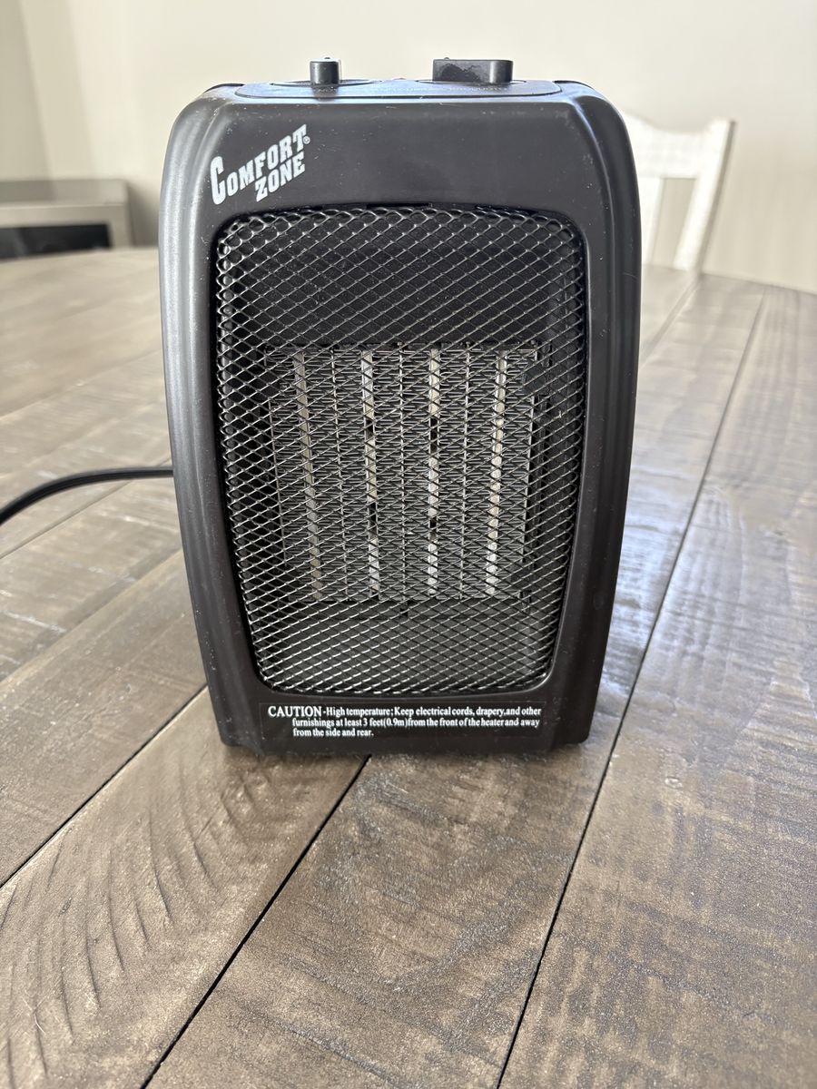 Comfort Zone CZ442WM Personal Heater - Compact Black Portable Fan Heater