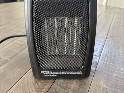 Comfort Zone CZ442WM Personal Heater - Compact Black Portable Fan Heater