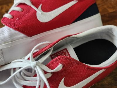 Nike SB Stefan Janoski – Men’s 9.5 – Clean