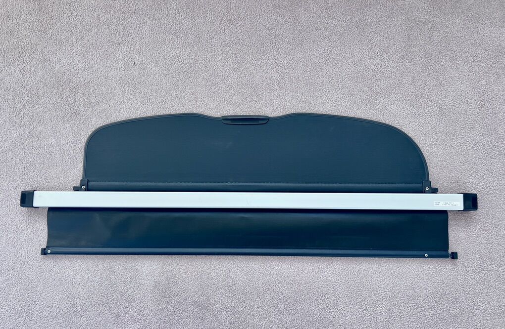 Brand New 2018 subaru Trunck Cover