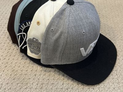 4 Baseball Fitted Hates all 6 7/8 1 Vans Snap Back Hat $25 IS NOT REAL PRICE DO NOT BUY TILL YOU READ DISCRIPTION Prices bellow