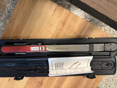 Snap-on TQR250E TE Series Dial Type Torque Wrench, 50-250 ft-lb, with Case & Manual
