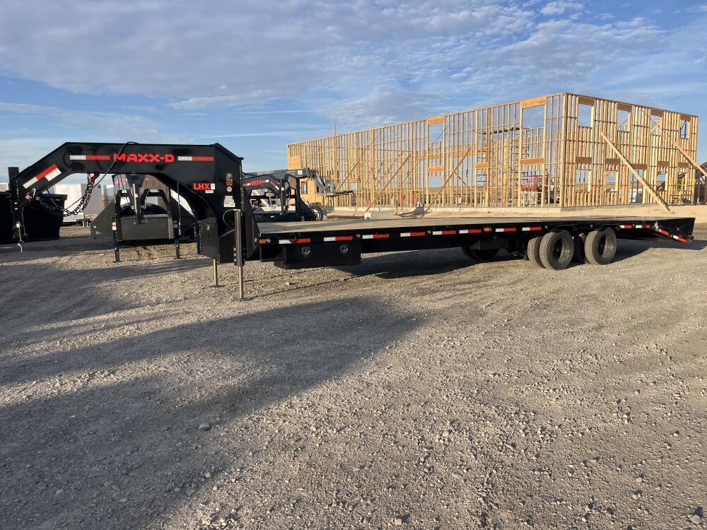 2026 Maxx-D Trailers 102"x32' Gooseneck Trailer