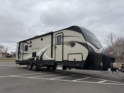 2019 Keystone Cougar Half Ton 27SABWE
