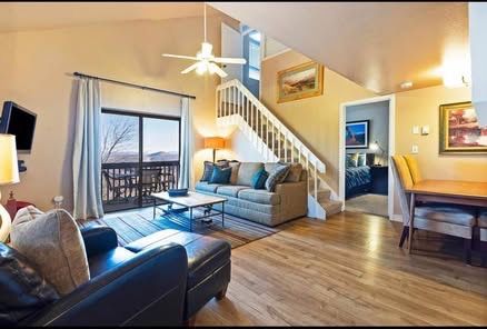 3 Bed 2 Bath Walkable to Slopes at PCMR