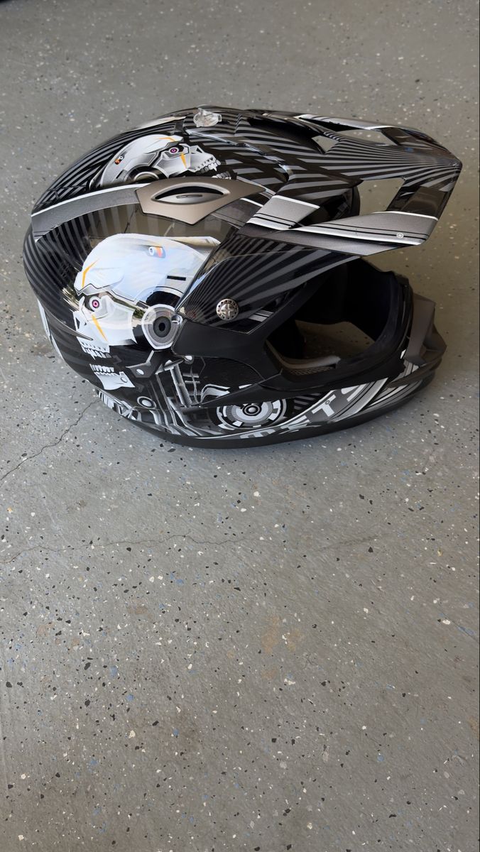 Main image 22