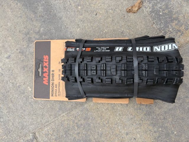 Maxxis DHR2 DD 29x2.4 Tire