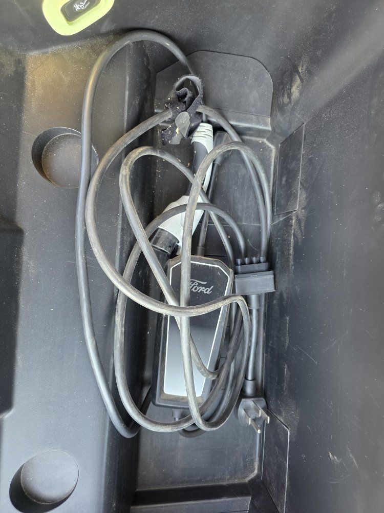 Main image 7