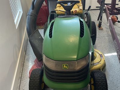 2004 L118 Automatic John Deer Tractor Mower