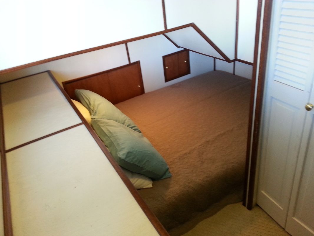 Main image 7