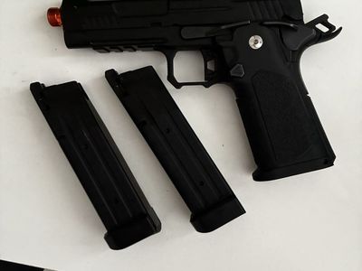 Airsoft Pistol