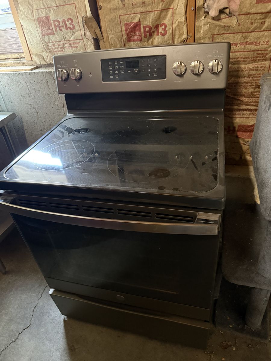 GE electric range stove